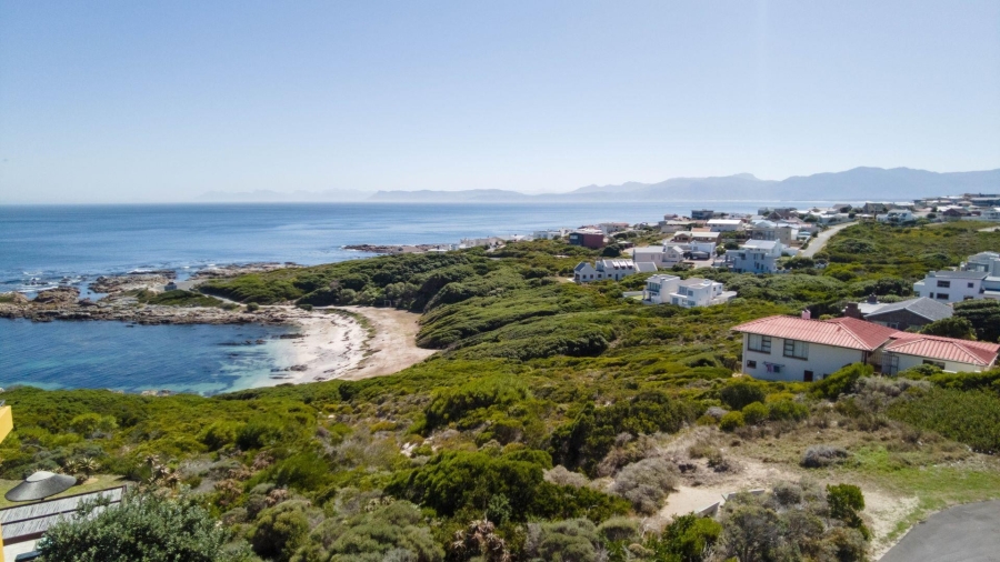 6 Bedroom Property for Sale in De Kelders Western Cape